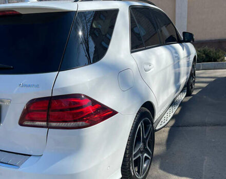 Белый Мерседес ГЛЕ-Класс, объемом двигателя 3 л и пробегом 75 тыс. км за 60000 $, фото 4 на Automoto.ua