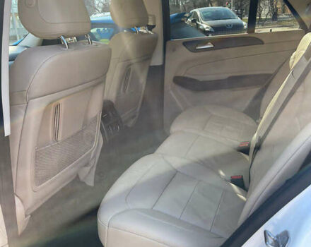 Белый Мерседес ГЛЕ-Класс, объемом двигателя 3 л и пробегом 75 тыс. км за 60000 $, фото 6 на Automoto.ua