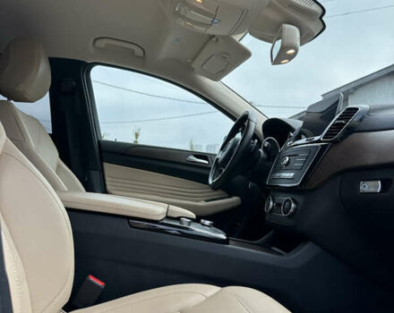 Белый Мерседес ГЛЕ-Класс, объемом двигателя 2.99 л и пробегом 65 тыс. км за 55000 $, фото 17 на Automoto.ua