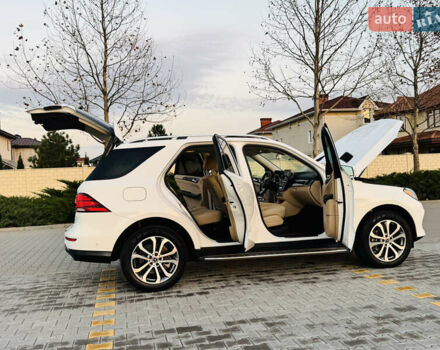 Белый Мерседес ГЛЕ-Класс, объемом двигателя 3 л и пробегом 76 тыс. км за 33300 $, фото 37 на Automoto.ua