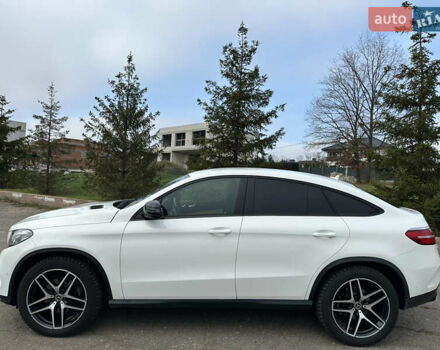 Белый Мерседес ГЛЕ-Класс, объемом двигателя 2.99 л и пробегом 65 тыс. км за 55000 $, фото 16 на Automoto.ua