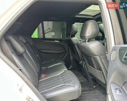 Белый Мерседес ГЛЕ-Класс, объемом двигателя 3 л и пробегом 81 тыс. км за 33000 $, фото 16 на Automoto.ua