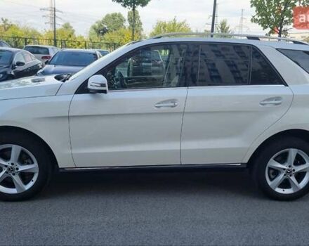 Белый Мерседес ГЛЕ-Класс, объемом двигателя 3 л и пробегом 61 тыс. км за 32900 $, фото 1 на Automoto.ua