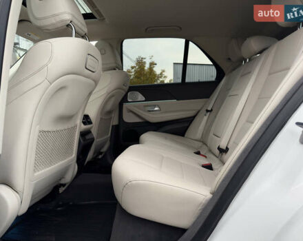 Мерседес ГЛЕ-Класс 2019 в Киеве на Automoto.ua Белый Мерседес ГЛЕ-Класс, объемом двигателя 1.99 л и пробегом 81 тыс. км за 45700 $, фото 57 на Automoto.ua