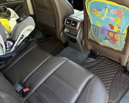 Белый Мерседес ГЛЕ-Класс, объемом двигателя 2.93 л и пробегом 92 тыс. км за 71000 $, фото 8 на Automoto.ua