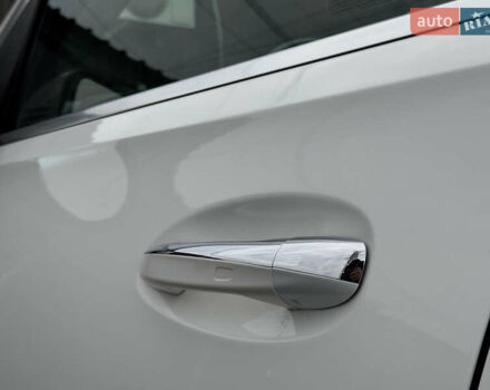 Мерседес ГЛЕ-Класс 2019 в Киеве на Automoto.ua Белый Мерседес ГЛЕ-Класс, объемом двигателя 1.99 л и пробегом 81 тыс. км за 45700 $, фото 81 на Automoto.ua