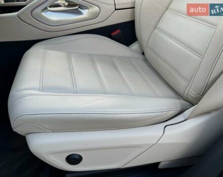 Мерседес ГЛЕ-Класс 2019 в Ровно на Automoto.ua Белый Мерседес ГЛЕ-Класс, объемом двигателя 1.95 л и пробегом 50 тыс. км за 65000 $, фото 47 на Automoto.ua