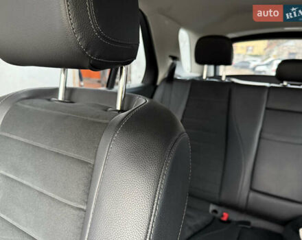 Мерседес ГЛЕ-Класс 2019 в Полтаве на Automoto.ua Белый Мерседес ГЛЕ-Класс, объемом двигателя 1.95 л и пробегом 82 тыс. км за 53000 $, фото 11 на Automoto.ua