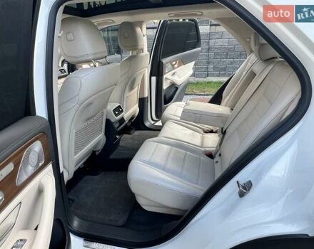Мерседес ГЛЕ-Класс 2019 в Ровно на Automoto.ua Белый Мерседес ГЛЕ-Класс, объемом двигателя 1.95 л и пробегом 50 тыс. км за 65000 $, фото 79 на Automoto.ua