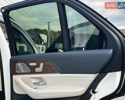 Мерседес ГЛЕ-Класс 2019 в Ровно на Automoto.ua Белый Мерседес ГЛЕ-Класс, объемом двигателя 1.95 л и пробегом 50 тыс. км за 65000 $, фото 103 на Automoto.ua