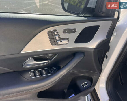 Мерседес ГЛЕ-Класс 2019 в Одессе на Automoto.ua Белый Мерседес ГЛЕ-Класс, объемом двигателя 1.95 л и пробегом 160 тыс. км за 50500 $, фото 22 на Automoto.ua