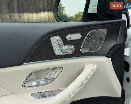 Мерседес ГЛЕ-Класс 2019 в Киеве на Automoto.ua Белый Мерседес ГЛЕ-Класс, объемом двигателя 1.99 л и пробегом 81 тыс. км за 45700 $, фото 48 на Automoto.ua