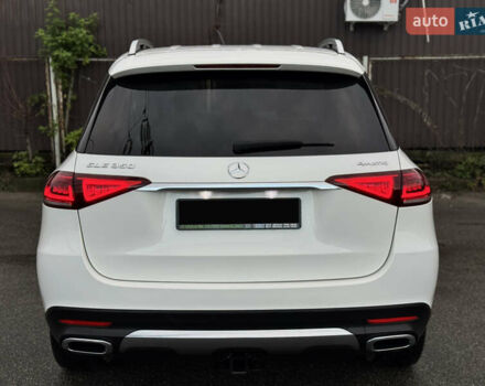 Мерседес ГЛЕ-Класс 2019 в Киеве на Automoto.ua Белый Мерседес ГЛЕ-Класс, объемом двигателя 1.99 л и пробегом 81 тыс. км за 45700 $, фото 43 на Automoto.ua
