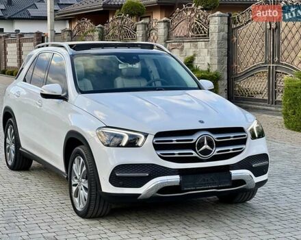 Мерседес ГЛЕ-Класс 2019 в Ровно на Automoto.ua Белый Мерседес ГЛЕ-Класс, объемом двигателя 1.95 л и пробегом 50 тыс. км за 65000 $, фото 126 на Automoto.ua