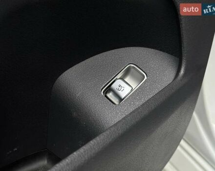 Белый Мерседес ГЛЕ-Класс, объемом двигателя 2.93 л и пробегом 172 тыс. км за 62000 $, фото 10 на Automoto.ua