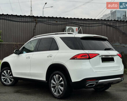 Мерседес ГЛЕ-Класс 2019 в Киеве на Automoto.ua Белый Мерседес ГЛЕ-Класс, объемом двигателя 1.99 л и пробегом 81 тыс. км за 45700 $, фото 28 на Automoto.ua