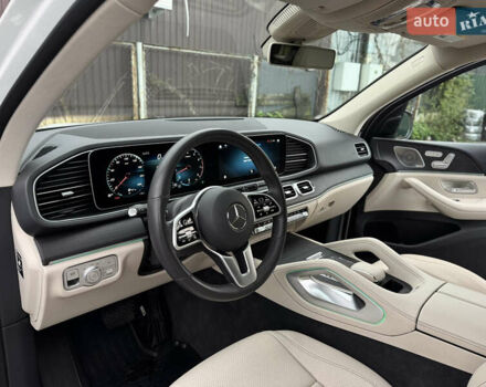 Мерседес ГЛЕ-Класс 2019 в Киеве на Automoto.ua Белый Мерседес ГЛЕ-Класс, объемом двигателя 1.99 л и пробегом 81 тыс. км за 45700 $, фото 52 на Automoto.ua