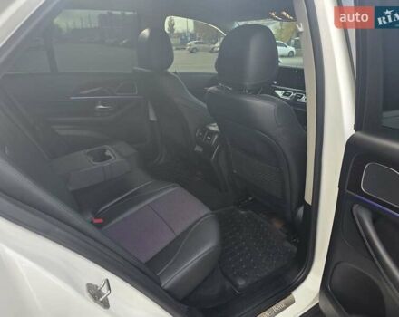 Белый Мерседес ГЛЕ-Класс, объемом двигателя 2 л и пробегом 120 тыс. км за 51800 $, фото 16 на Automoto.ua