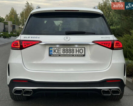 Белый Мерседес ГЛЕ-Класс, объемом двигателя 1.95 л и пробегом 171 тыс. км за 52800 $, фото 5 на Automoto.ua
