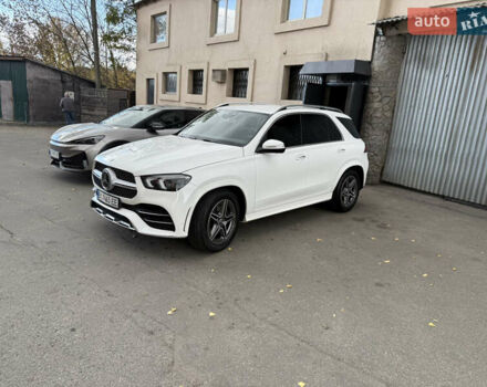 Мерседес ГЛЕ-Класс 2019 в Полтаве на Automoto.ua Белый Мерседес ГЛЕ-Класс, объемом двигателя 1.95 л и пробегом 82 тыс. км за 53000 $, фото 1 на Automoto.ua