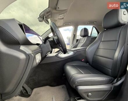 Белый Мерседес ГЛЕ-Класс, объемом двигателя 1.95 л и пробегом 75 тыс. км за 58900 $, фото 46 на Automoto.ua