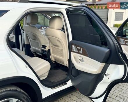 Мерседес ГЛЕ-Класс 2019 в Ровно на Automoto.ua Белый Мерседес ГЛЕ-Класс, объемом двигателя 1.95 л и пробегом 50 тыс. км за 65000 $, фото 102 на Automoto.ua