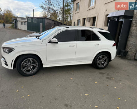 Мерседес ГЛЕ-Класс 2019 в Полтаве на Automoto.ua Белый Мерседес ГЛЕ-Класс, объемом двигателя 1.95 л и пробегом 82 тыс. км за 53000 $, фото 3 на Automoto.ua