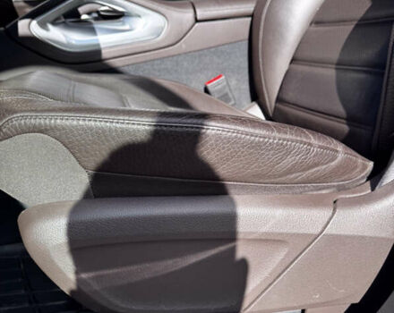 Белый Мерседес ГЛЕ-Класс, объемом двигателя 3 л и пробегом 119 тыс. км за 56000 $, фото 36 на Automoto.ua