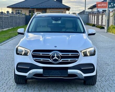 Мерседес ГЛЕ-Класс 2019 в Ровно на Automoto.ua Белый Мерседес ГЛЕ-Класс, объемом двигателя 1.95 л и пробегом 50 тыс. км за 65000 $, фото 4 на Automoto.ua