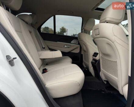 Мерседес ГЛЕ-Класс 2019 в Киеве на Automoto.ua Белый Мерседес ГЛЕ-Класс, объемом двигателя 1.99 л и пробегом 81 тыс. км за 45700 $, фото 68 на Automoto.ua