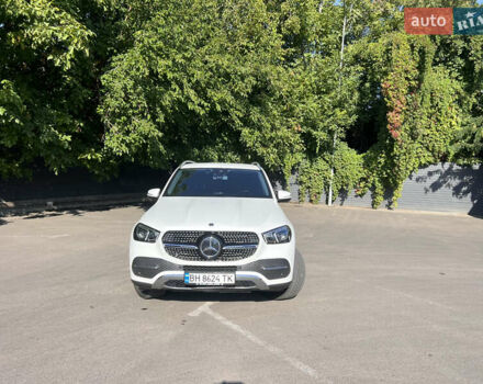 Мерседес ГЛЕ-Класс 2019 в Одессе на Automoto.ua Белый Мерседес ГЛЕ-Класс, объемом двигателя 1.95 л и пробегом 160 тыс. км за 50500 $, фото 32 на Automoto.ua