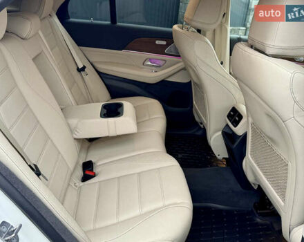 Белый Мерседес ГЛЕ-Класс, объемом двигателя 2.93 л и пробегом 70 тыс. км за 68500 $, фото 25 на Automoto.ua