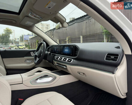 Мерседес ГЛЕ-Класс 2019 в Киеве на Automoto.ua Белый Мерседес ГЛЕ-Класс, объемом двигателя 1.99 л и пробегом 81 тыс. км за 45700 $, фото 75 на Automoto.ua