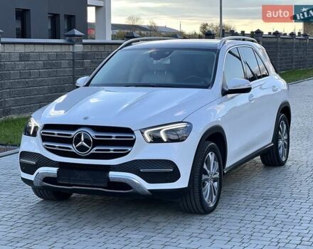 Мерседес ГЛЕ-Класс 2019 в Ровно на Automoto.ua Белый Мерседес ГЛЕ-Класс, объемом двигателя 1.95 л и пробегом 50 тыс. км за 65000 $, фото 2 на Automoto.ua