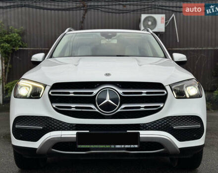 Мерседес ГЛЕ-Класс 2019 в Киеве на Automoto.ua Белый Мерседес ГЛЕ-Класс, объемом двигателя 1.99 л и пробегом 81 тыс. км за 45700 $, фото 35 на Automoto.ua