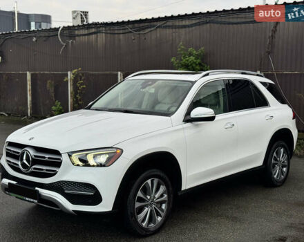 Мерседес ГЛЕ-Класс 2019 в Киеве на Automoto.ua Белый Мерседес ГЛЕ-Класс, объемом двигателя 1.99 л и пробегом 81 тыс. км за 45700 $, фото 34 на Automoto.ua