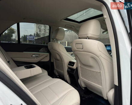 Мерседес ГЛЕ-Класс 2019 в Киеве на Automoto.ua Белый Мерседес ГЛЕ-Класс, объемом двигателя 1.99 л и пробегом 81 тыс. км за 45700 $, фото 70 на Automoto.ua