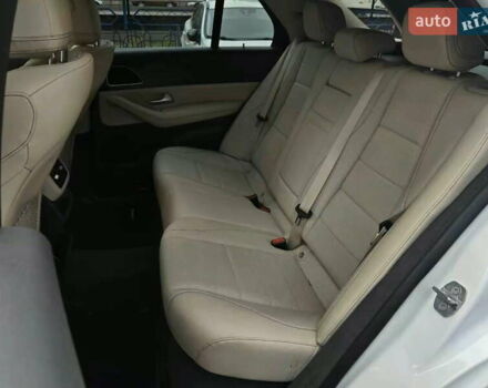 Белый Мерседес ГЛЕ-Класс, объемом двигателя 2 л и пробегом 133 тыс. км за 44900 $, фото 26 на Automoto.ua