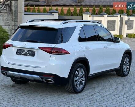 Мерседес ГЛЕ-Класс 2019 в Ровно на Automoto.ua Белый Мерседес ГЛЕ-Класс, объемом двигателя 1.95 л и пробегом 50 тыс. км за 65000 $, фото 23 на Automoto.ua