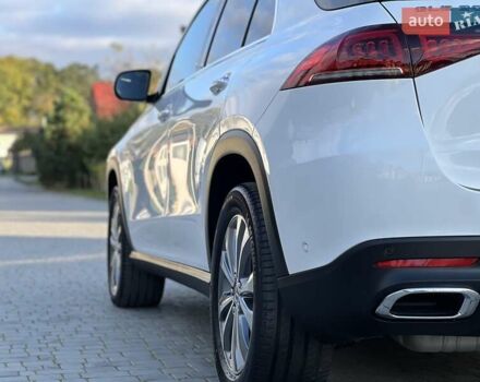 Мерседес ГЛЕ-Класс 2019 в Ровно на Automoto.ua Белый Мерседес ГЛЕ-Класс, объемом двигателя 1.95 л и пробегом 50 тыс. км за 65000 $, фото 34 на Automoto.ua