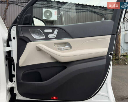 Мерседес ГЛЕ-Класс 2019 в Киеве на Automoto.ua Белый Мерседес ГЛЕ-Класс, объемом двигателя 1.99 л и пробегом 81 тыс. км за 45700 $, фото 71 на Automoto.ua