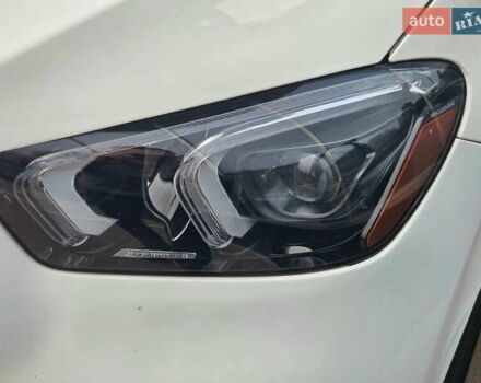 Мерседес ГЛЕ-Клас 2019 у Києві на Automoto.ua Білий Мерседес ГЛЕ-Клас, об'ємом двигуна 2 л та пробігом 133 тис. км за 49900 $, фото 2 на Automoto.ua