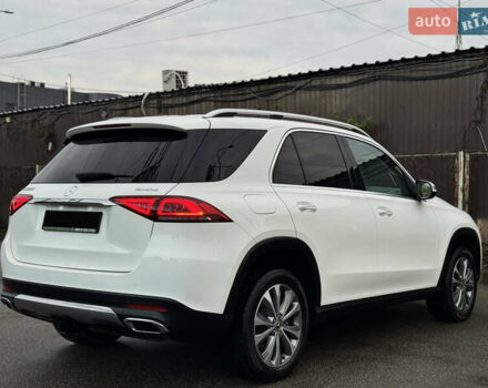 Мерседес ГЛЕ-Класс 2019 в Киеве на Automoto.ua Белый Мерседес ГЛЕ-Класс, объемом двигателя 1.99 л и пробегом 81 тыс. км за 45700 $, фото 40 на Automoto.ua