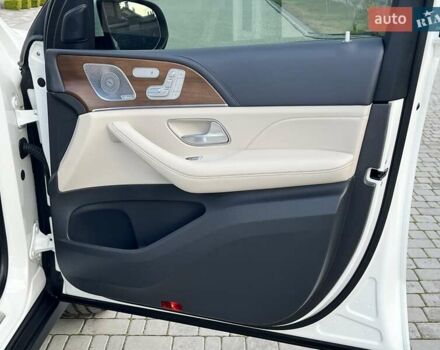 Мерседес ГЛЕ-Класс 2019 в Ровно на Automoto.ua Белый Мерседес ГЛЕ-Класс, объемом двигателя 1.95 л и пробегом 50 тыс. км за 65000 $, фото 87 на Automoto.ua