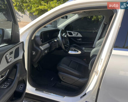 Мерседес ГЛЕ-Класс 2019 в Одессе на Automoto.ua Белый Мерседес ГЛЕ-Класс, объемом двигателя 1.95 л и пробегом 160 тыс. км за 50500 $, фото 27 на Automoto.ua
