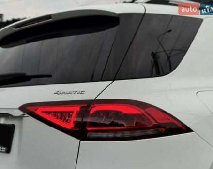 Мерседес ГЛЕ-Класс 2019 в Киеве на Automoto.ua Белый Мерседес ГЛЕ-Класс, объемом двигателя 1.99 л и пробегом 81 тыс. км за 45700 $, фото 25 на Automoto.ua