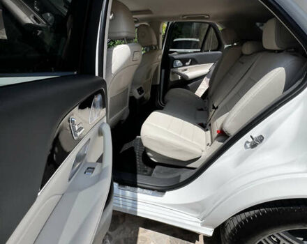 Белый Мерседес ГЛЕ-Класс, объемом двигателя 1.99 л и пробегом 81 тыс. км за 58800 $, фото 8 на Automoto.ua