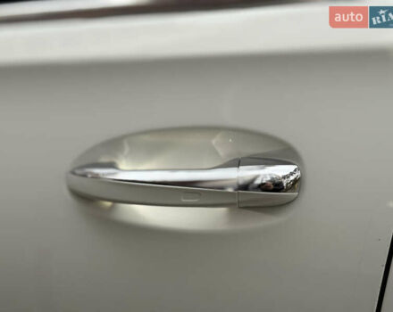 Білий Мерседес ГЛЕ-Клас, об'ємом двигуна 2 л та пробігом 70 тис. км за 48888 $, фото 61 на Automoto.ua