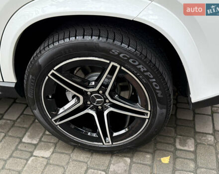 Білий Мерседес ГЛЕ-Клас, об'ємом двигуна 2 л та пробігом 70 тис. км за 48888 $, фото 19 на Automoto.ua