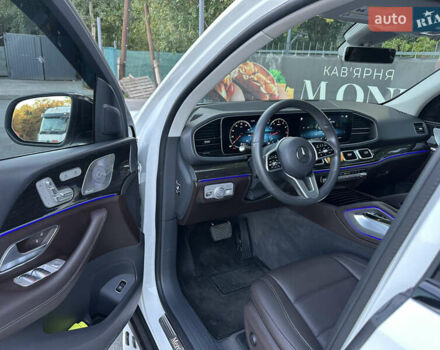 Мерседес ГЛЕ-Класс 2020 в Житомире на Automoto.ua Белый Мерседес ГЛЕ-Класс, объемом двигателя 1.99 л и пробегом 57 тыс. км за 45500 $, фото 80 на Automoto.ua